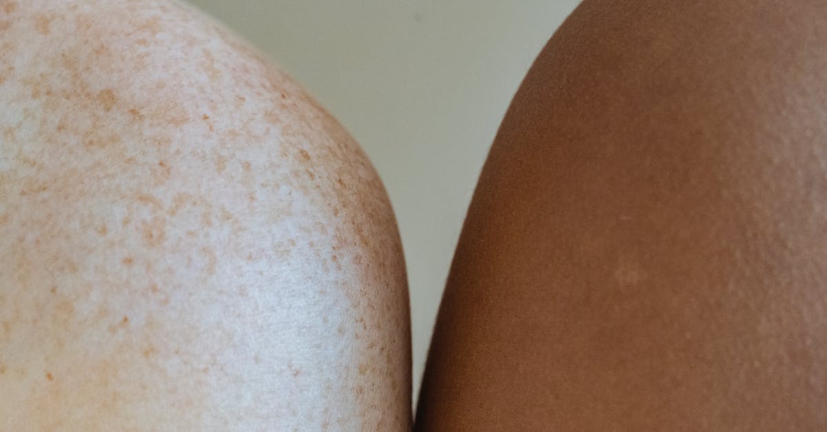 Problems if i will visit another person different from my visa application? [closed] - Shoulders of multiracial models against light wall