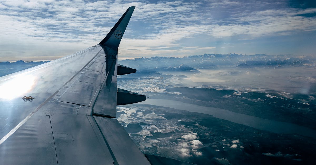Short connection with Lufthansa Flight - Aircraft Wing Short connection with Lufthansa Flight - Aircraft Wing