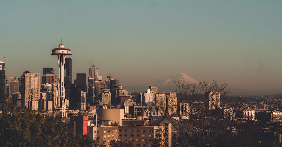 Time needed to visit the Seattle Space Needle - Photo of Seattle Skyline