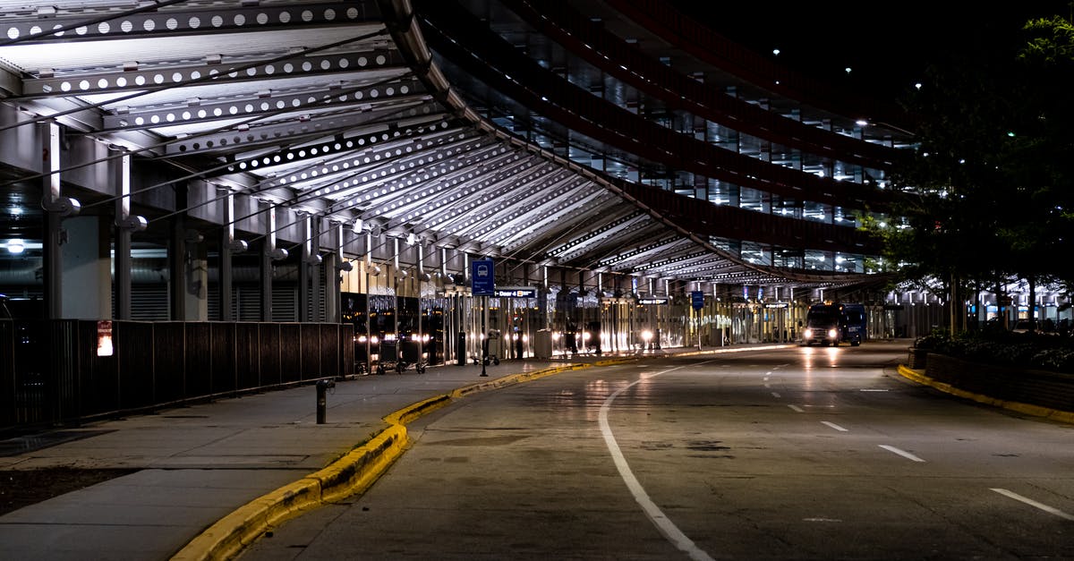 USA fingerprint on arrival - Photo of O'Hare Airport During Nighttime USA fingerprint on arrival - Photo of O'Hare Airport During Nighttime