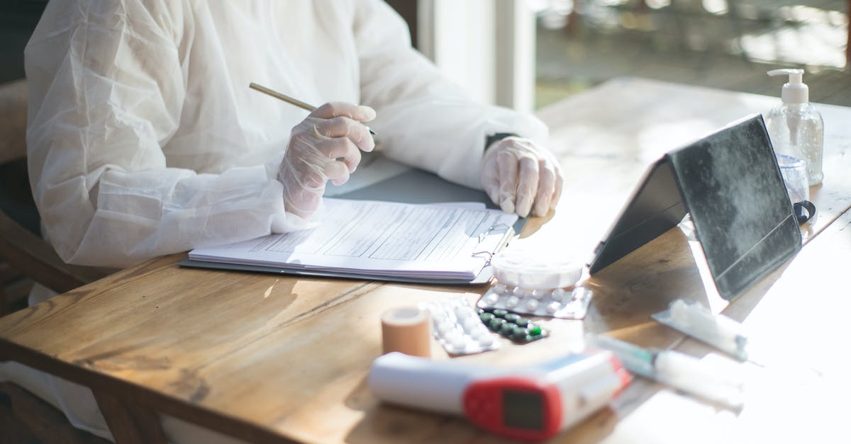 Vaccinations and medicines for Peru and Ecuador - Person Prescribing Medicines Vaccinations and medicines for Peru and Ecuador - Person Prescribing Medicines
