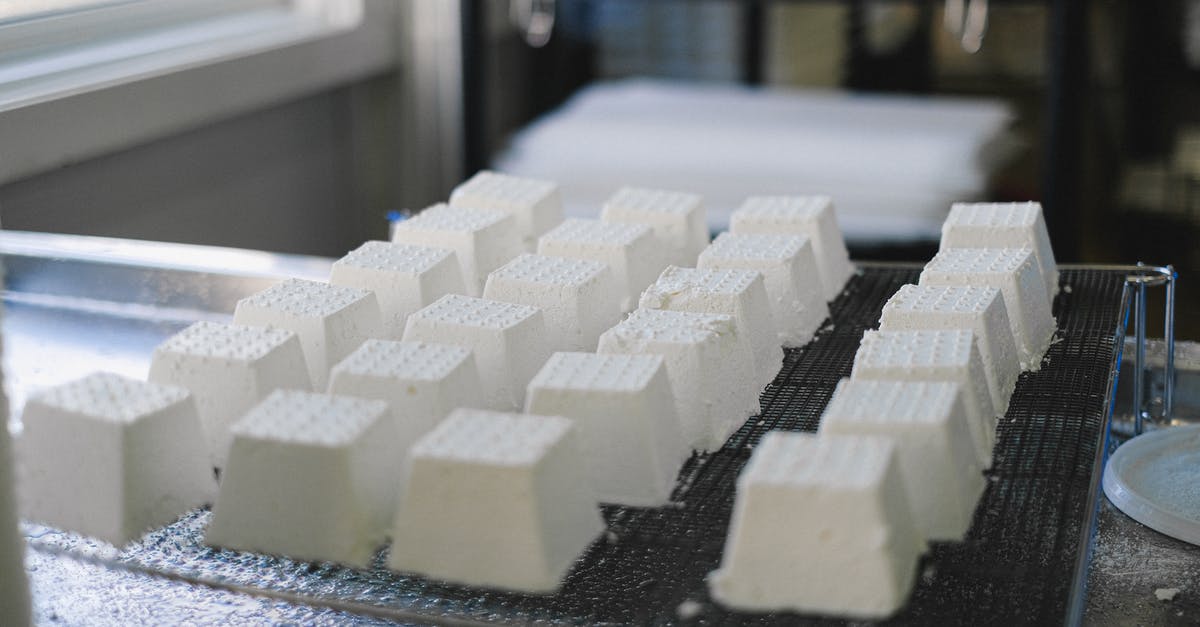 What are packing cubes and amenity kits? - White and Black Chess Piece on Gray Table What are packing cubes and amenity kits? - White and Black Chess Piece on Gray Table
