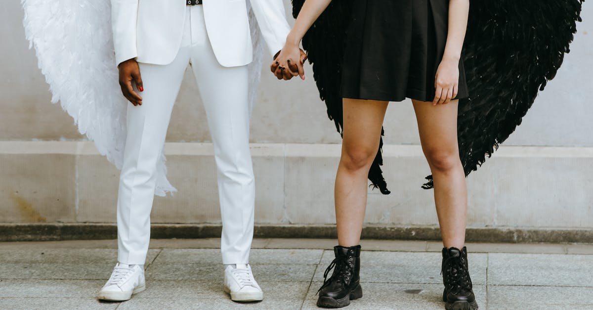 What are some general guidelines for sending a good request on CouchSurfing? [closed] - A Couple Holding Each Other's Hands