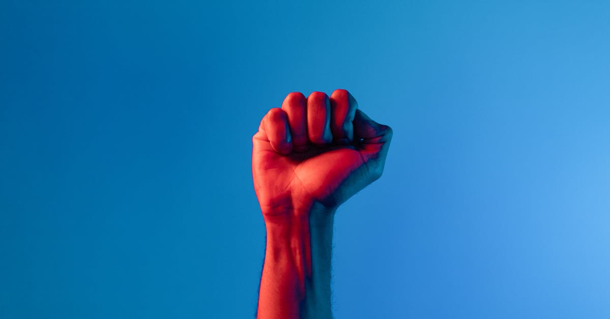 What do two fingers up mean on roads in California? - Persons Hand With Red Heart What do two fingers up mean on roads in California? - Persons Hand With Red Heart