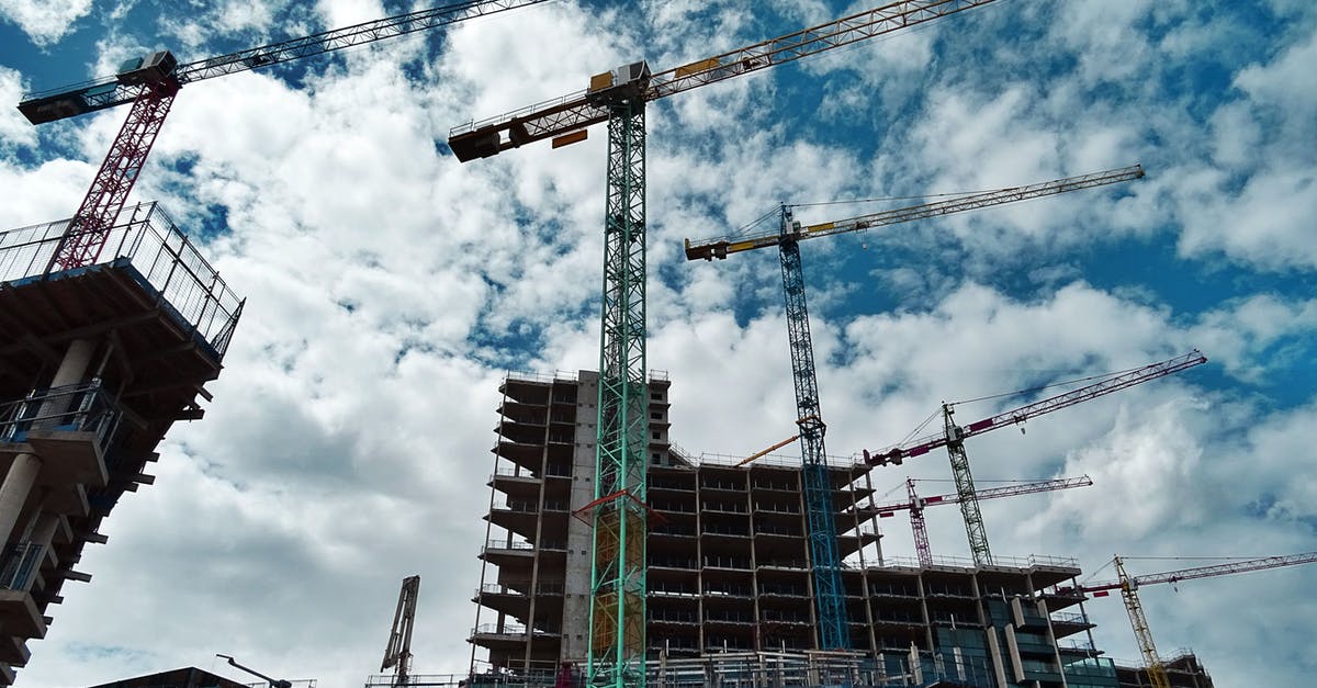 What is the name for the tall concrete tower in the southwest of Paris? - Green and Yellow Crane What is the name for the tall concrete tower in the southwest of Paris? - Green and Yellow Crane