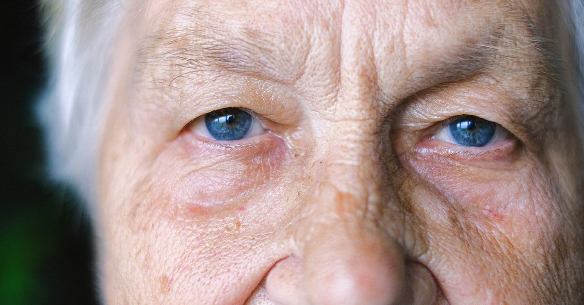 What kind of ID does the US accept when visiting bars or drinking age events? - Elderly Couple Drinking Champagne Together What kind of ID does the US accept when visiting bars or drinking age events? - Elderly Couple Drinking Champagne Together