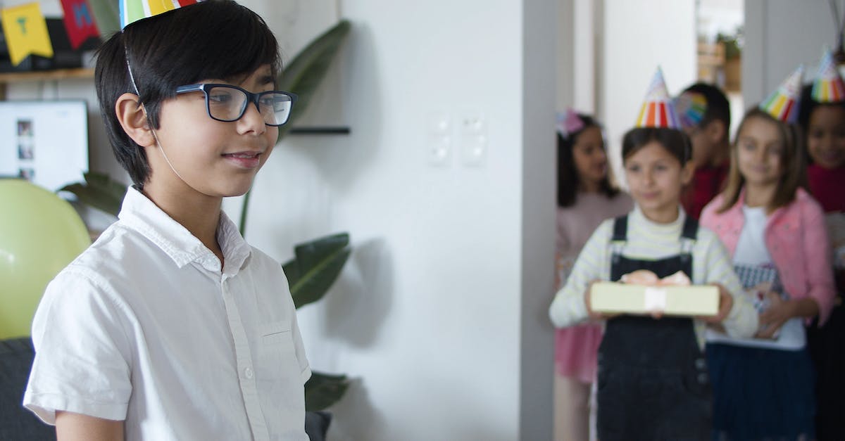 What to expect at Chinese customs when bringing in items for friends who live there? - Guests Bringing Their Presents for the Celebrant What to expect at Chinese customs when bringing in items for friends who live there? - Guests Bringing Their Presents for the Celebrant