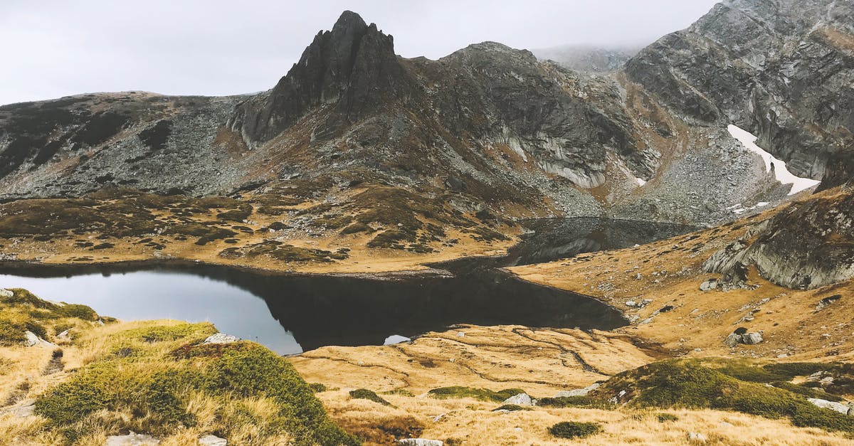 Where's this tarn in Mt Garibaldi? - Brown Mountain Where's this tarn in Mt Garibaldi? - Brown Mountain