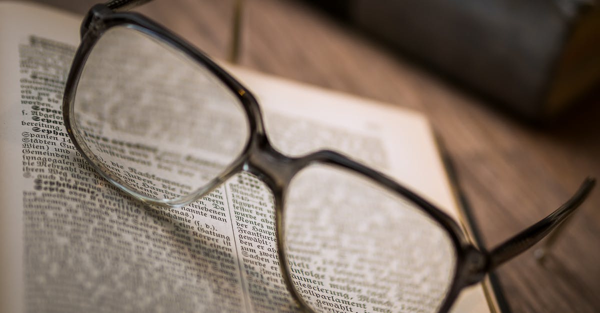 Where to print science posters in Paris? [closed] - Close-up of Eyeglasses
