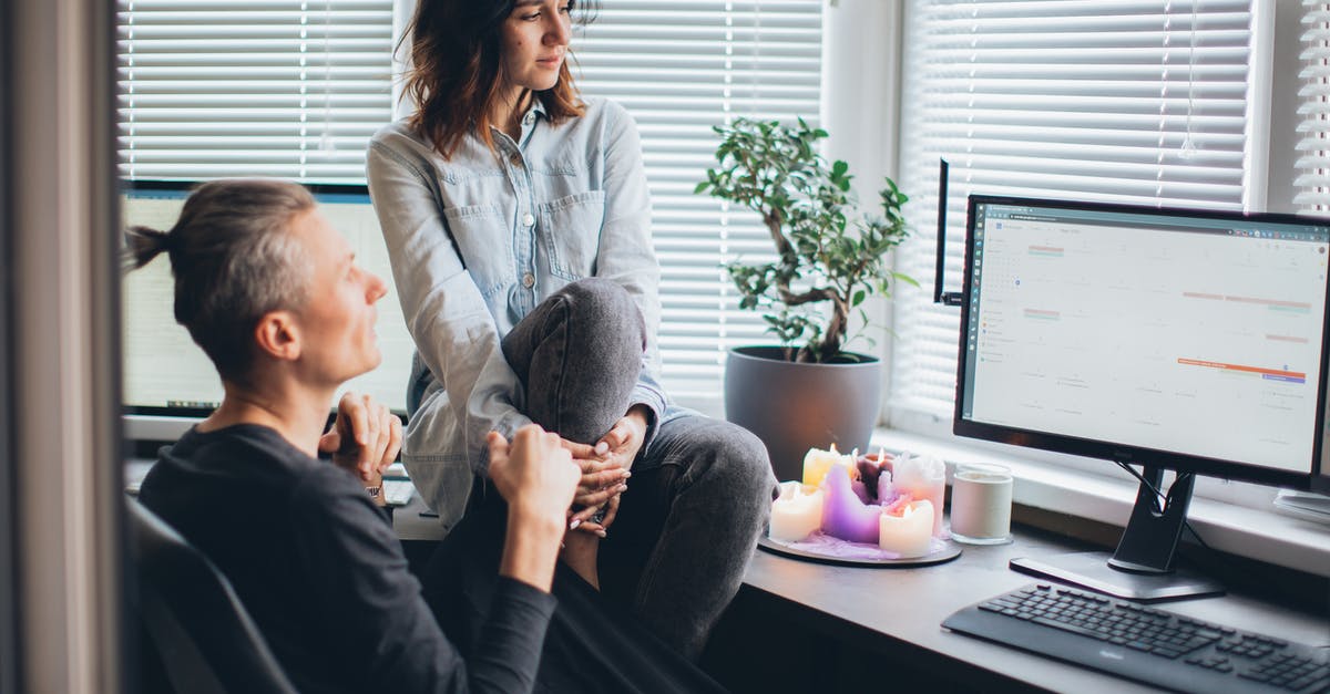 Where to sit and work for a couple of hours in Rome near Stazione Termini? - Woman Sitting on the Desk