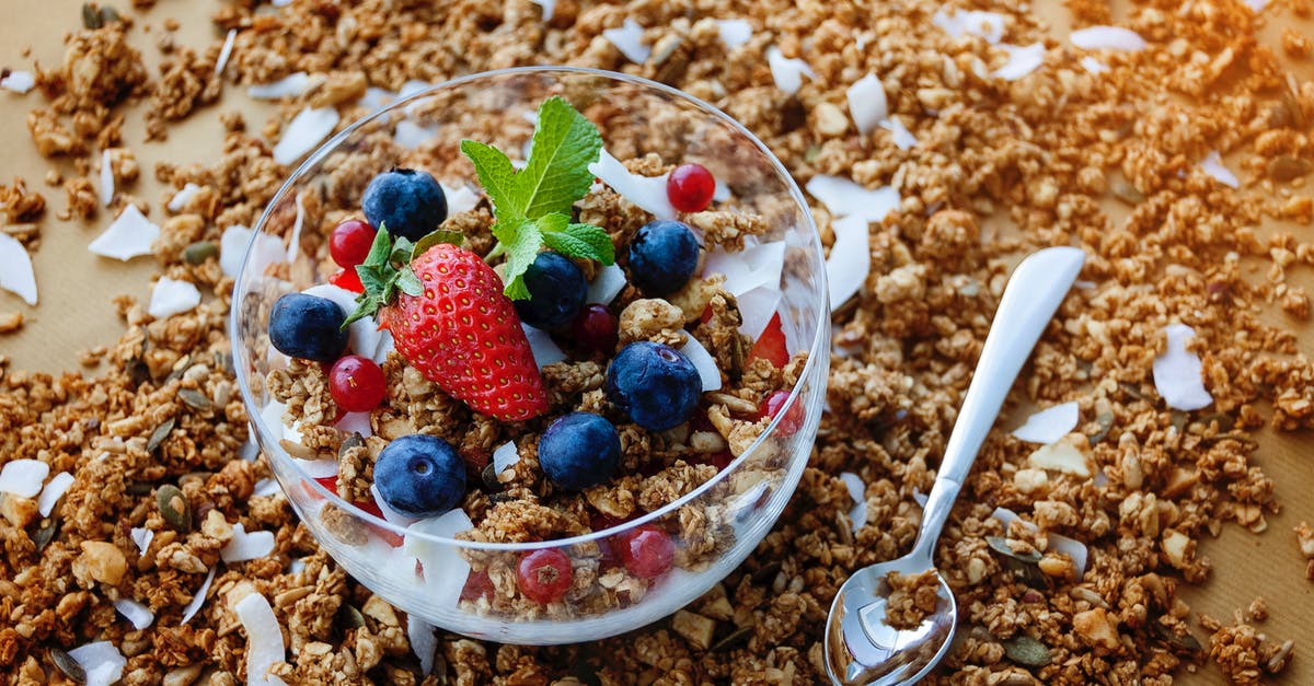 Which emergency food for backpacking (meat-like Granola bar?) - Strawberry And Blueberry On Clear Glass Bowl Which emergency food for backpacking (meat-like Granola bar?) - Strawberry And Blueberry On Clear Glass Bowl