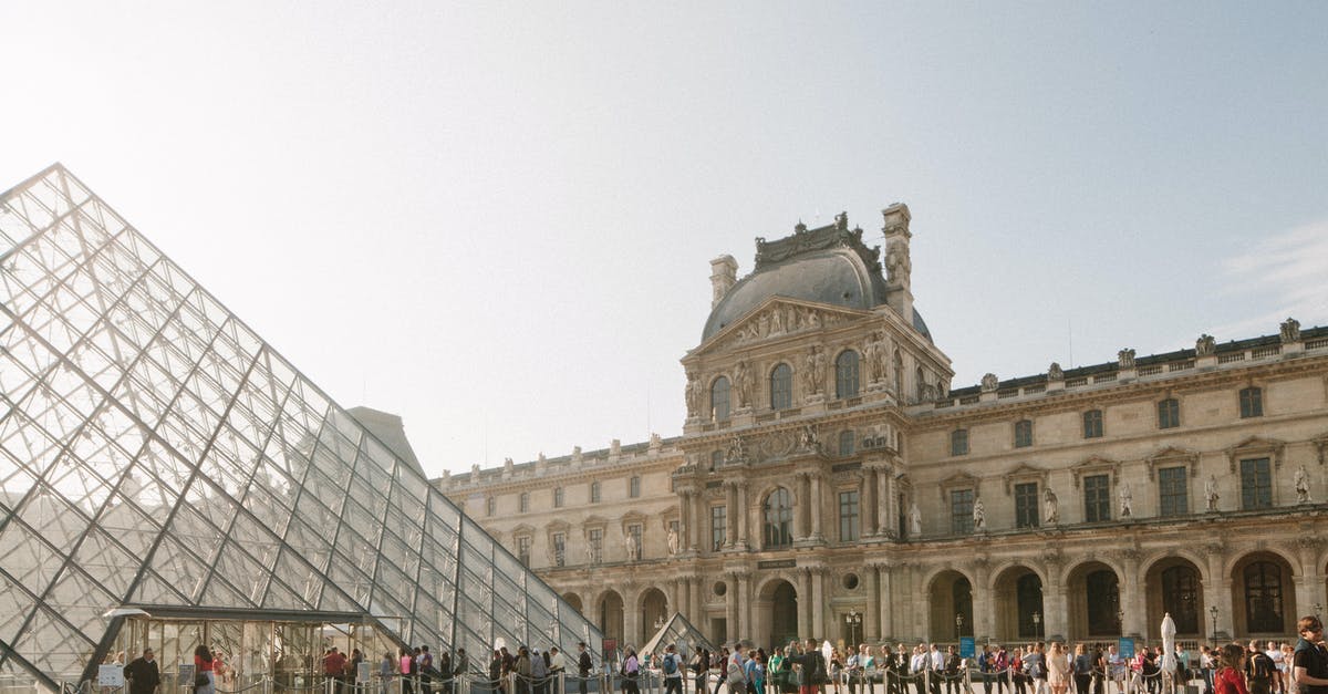Which entrance to use for the Louvre? - Long Lines in Front of Louvre Museum Which entrance to use for the Louvre? - Long Lines in Front of Louvre Museum
