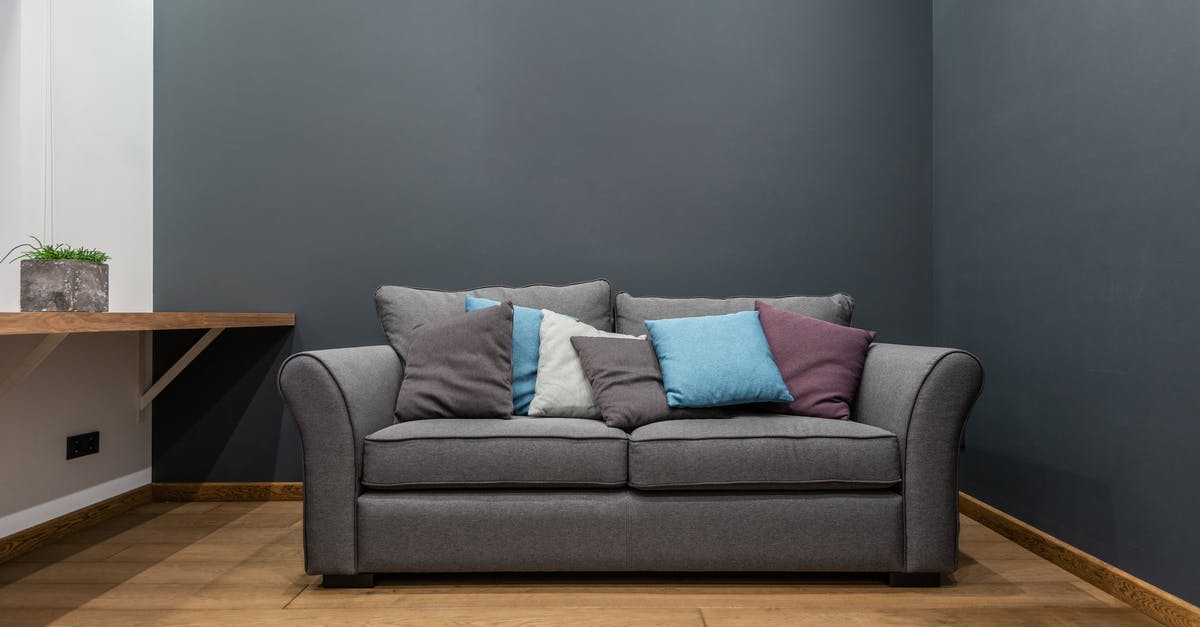 Why are there so many pots with daffodils in Finland in April? - Comfortable couch in light room Why are there so many pots with daffodils in Finland in April? - Comfortable couch in light room