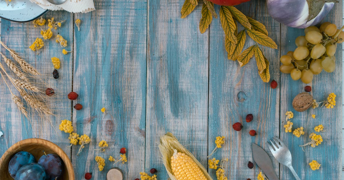 Why is the food so bad on airplanes? - Corn on Brown Wooden Chopping Board Why is the food so bad on airplanes? - Corn on Brown Wooden Chopping Board