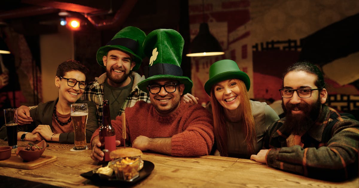 Will I get in trouble if I drink beer in public in Dubai? - Friends Celebrates St. Patrick's Day Will I get in trouble if I drink beer in public in Dubai? - Friends Celebrates St. Patrick's Day