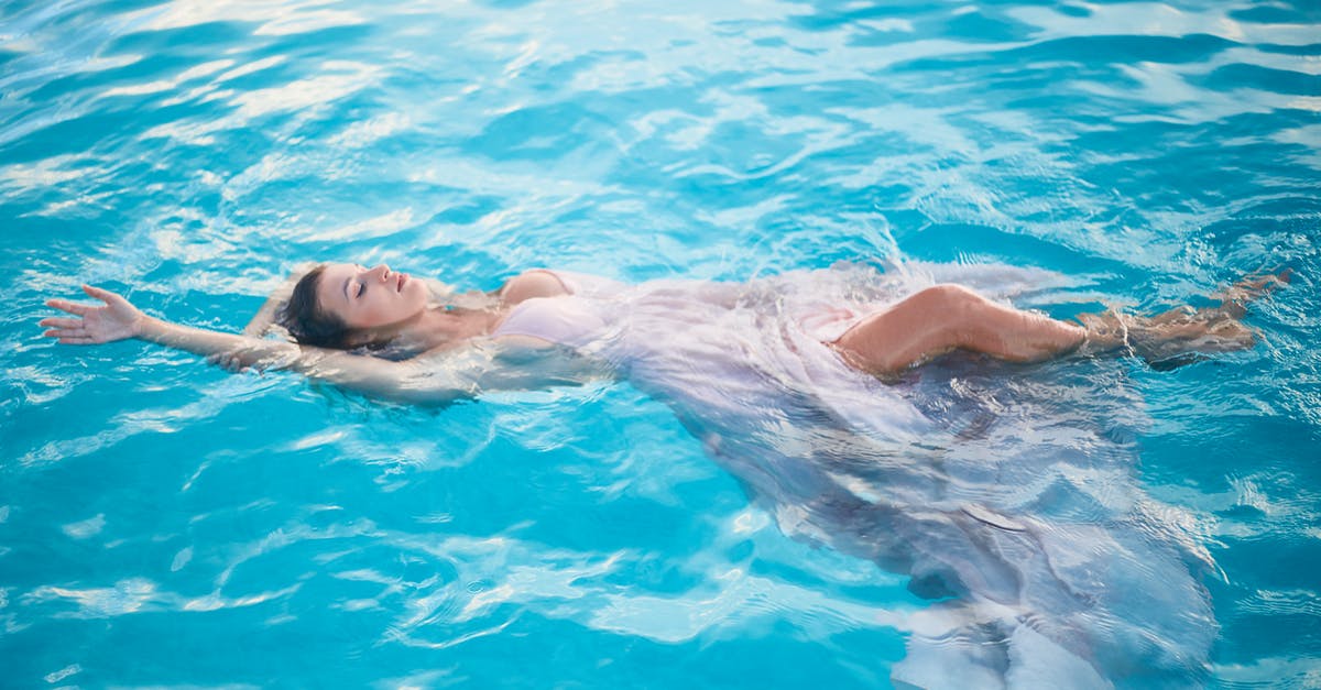 Would it be hard for a woman to pass Ireland immigration who is travelling alone from HK [closed] - Feminine young woman floating in water